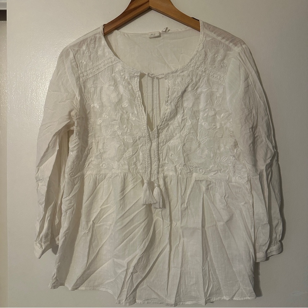 GAP Beautiful Embroidered Top Rayon Cotton3/4 Sleeves women S